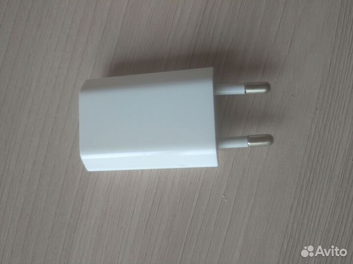 Блок для зарядки iPhone