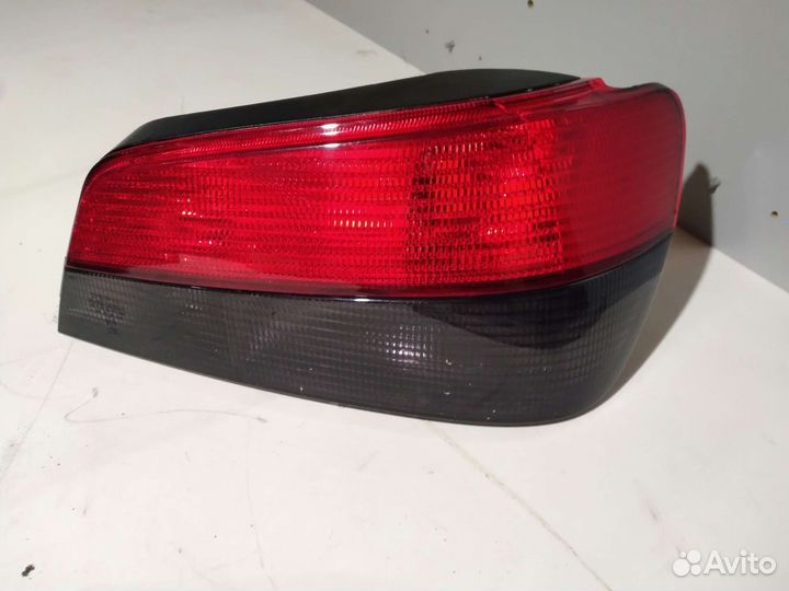 Фонарь задний правый peugeot 306