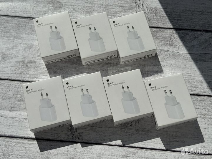 Сетевое зарядное устройство Apple 20W