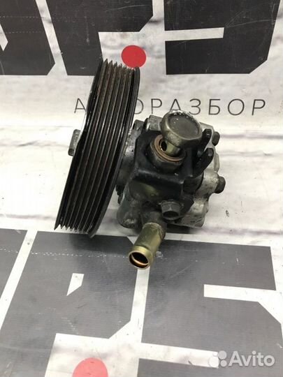 Насос гидроусилителя руля Infiniti Qx56 JA60