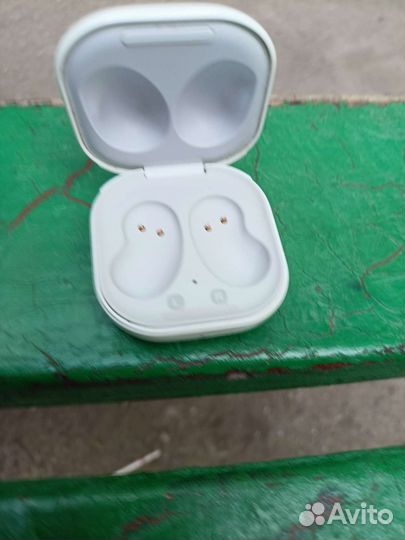 Кейс от наушников samsung buds