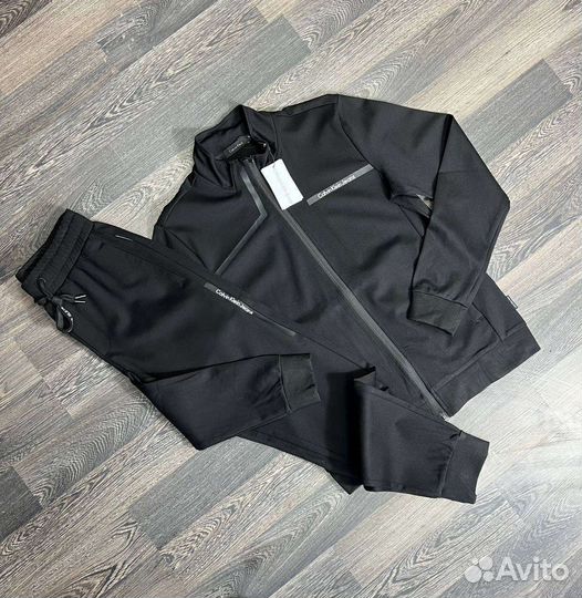 Спортивный костюм мужской новый