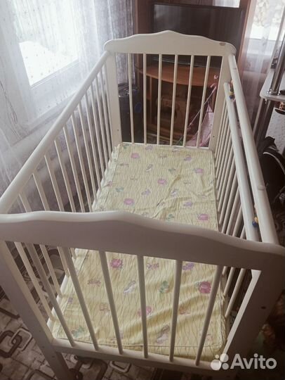 Детская кроватка