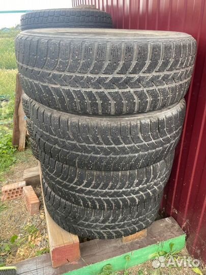Bridgestone Ice Cruiser 5000 265/60 R18 110T