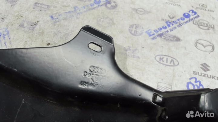 Кронштейн центральной консоли Audi A6 C5 1997-2004