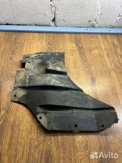 Пыльник двигателя передний левый Vortex Estina