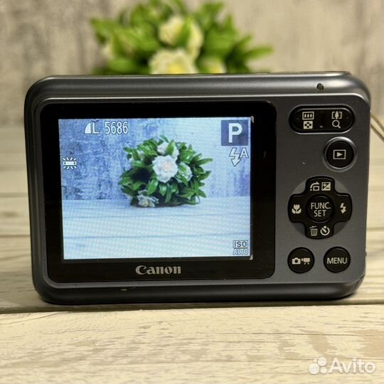 Компактный фотоаппарат Canon A800