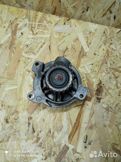 Водяной насос VAG 076 121 008 Mercedes, VW