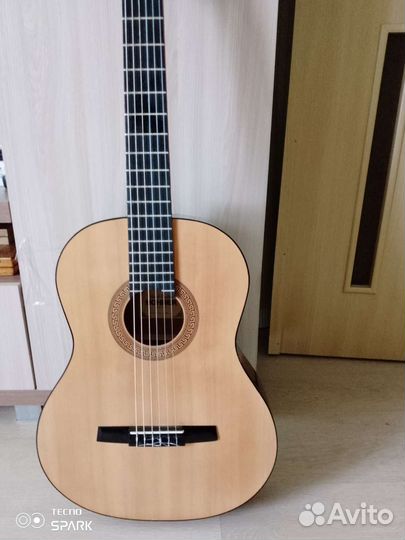 Классическая гитара Hohner