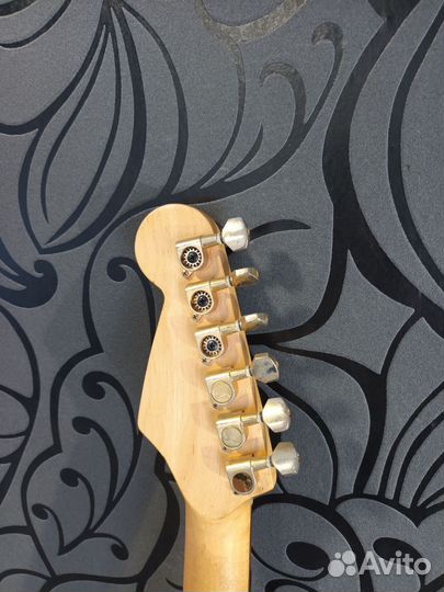 Электрогитара Ashtone SSH stratocaster