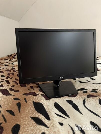 Монитор LG 19M37A