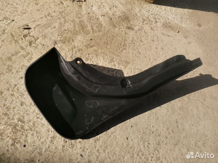 Брызговик Mercedes