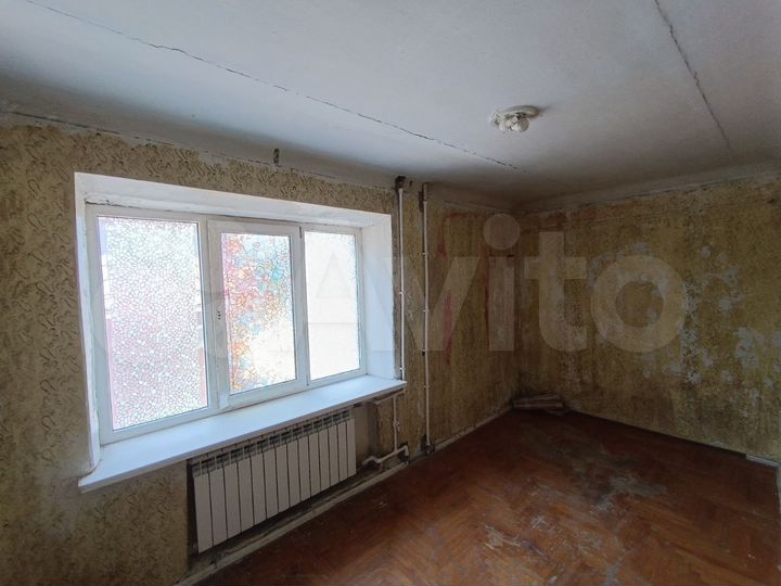 Доля в 2-к. квартире, 45,1 м², 1/5 эт.