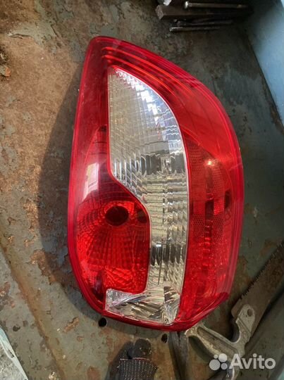 Задние фонари