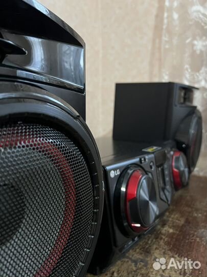 Музыкальный центр LG