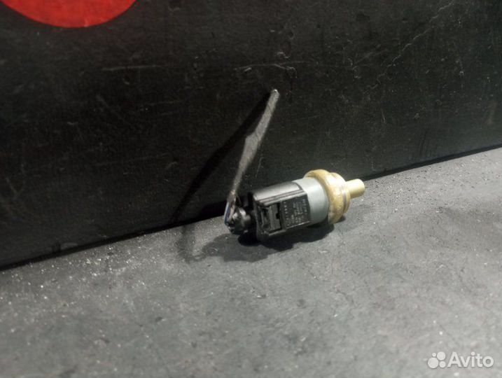 Датчик температуры охлаждающей жидкости Audi Q7