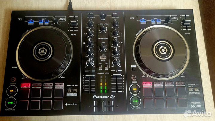 DJ контроллер Pioneer DDJ RB