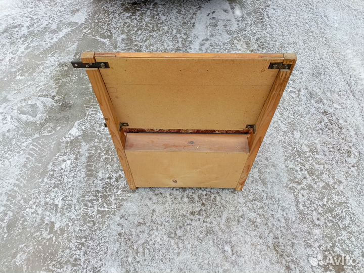 Кухонная деревянная скамья с ящиком