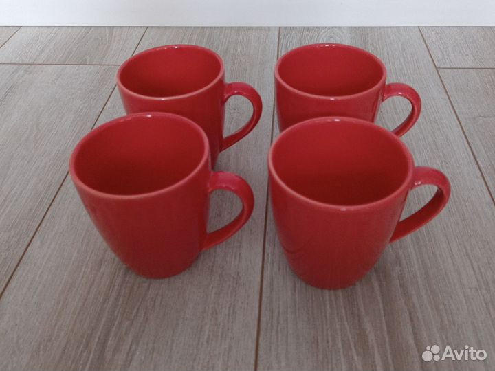 Комплект кружек из 4 шт., новый