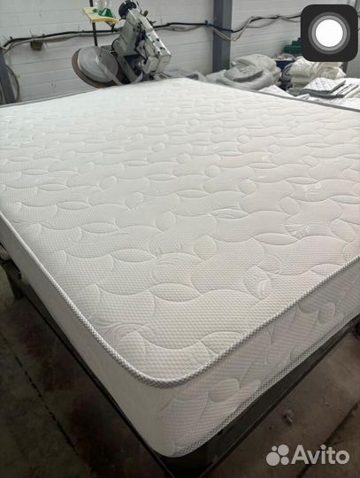 Двуспальный матрас 200х200