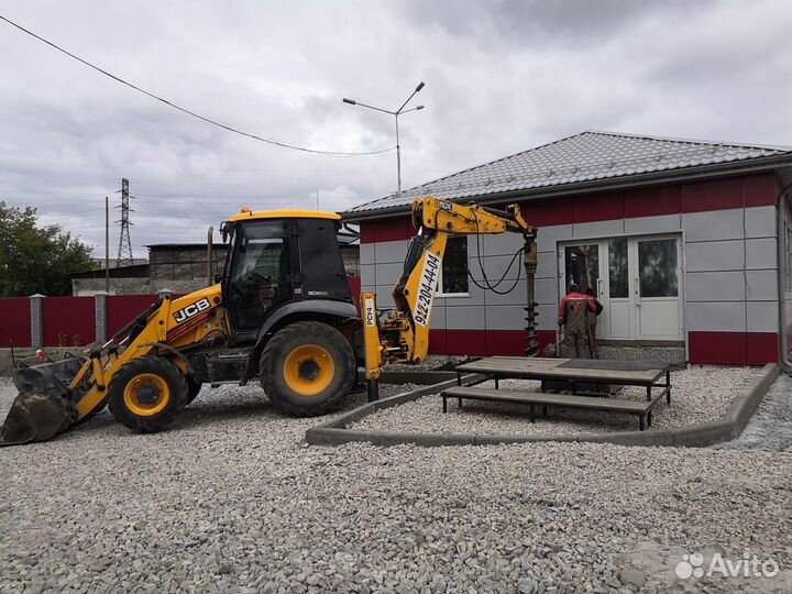 Экскаватор погрузчик jcb