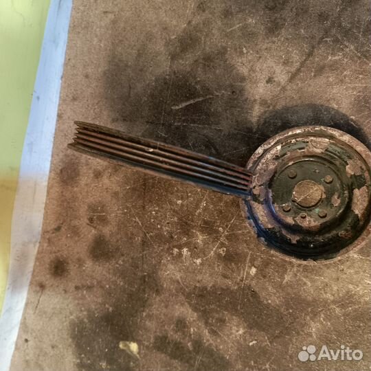 Шкив помпы Гура Hyundai Sonata 4 2.0 l