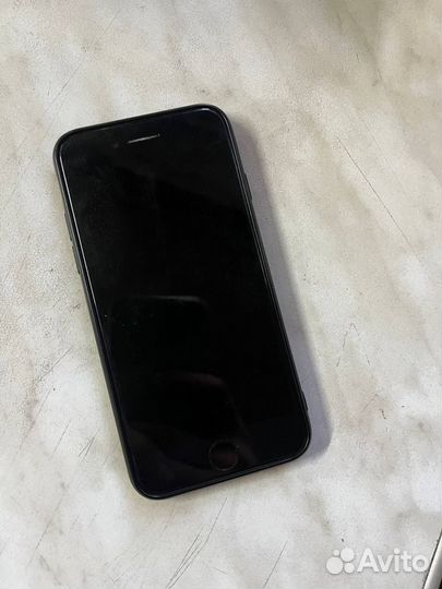 iPhone SE (2020), 128 ГБ