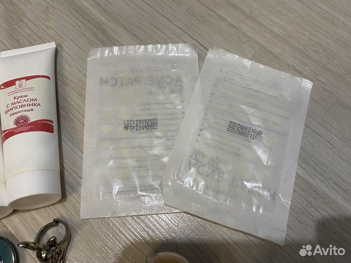 Косметика и украшения пакетом