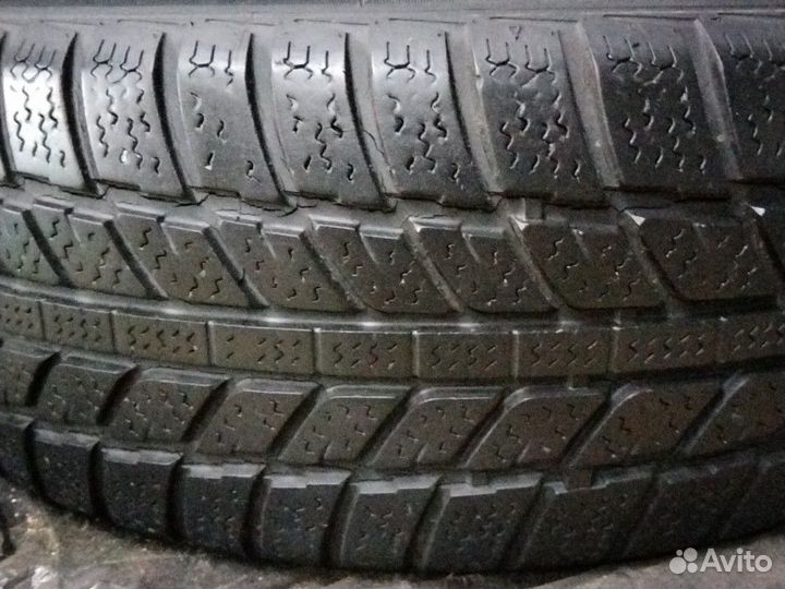 Winter Tact UG 4 205/60 R16