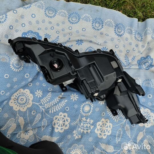 Фара левая Toyota Camry XV70