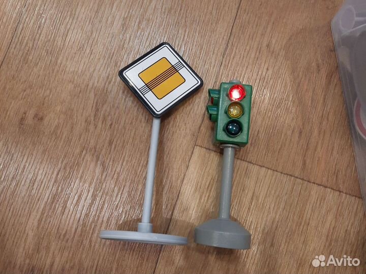 Дорожные знаки игрушки