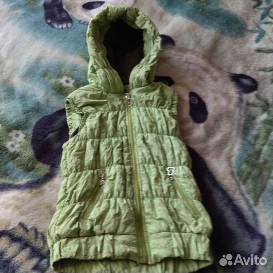 Безрукавка для девочки размер 140-146