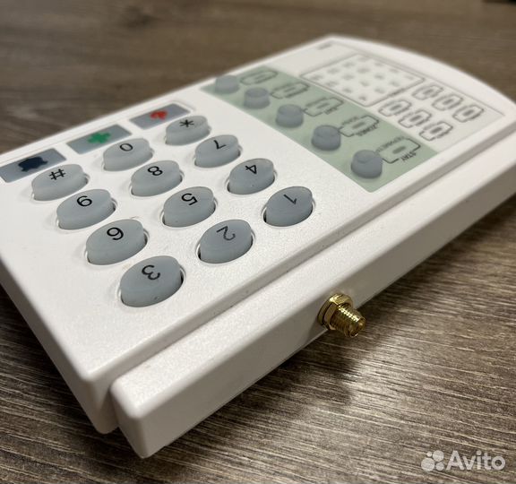 Пульт сигнализации Контакт GSM-9v2\SMA