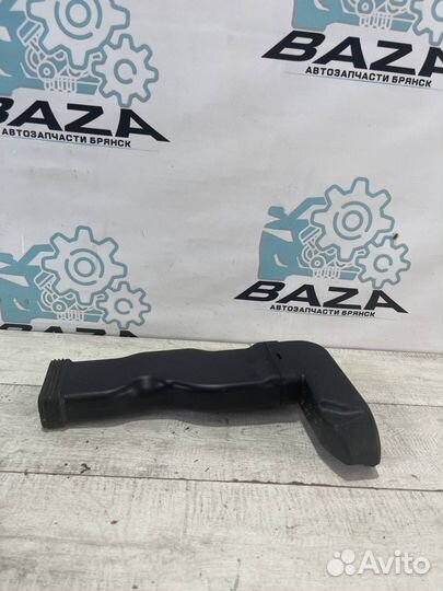 Патрубок воздухозаборника Hyundai Solaris