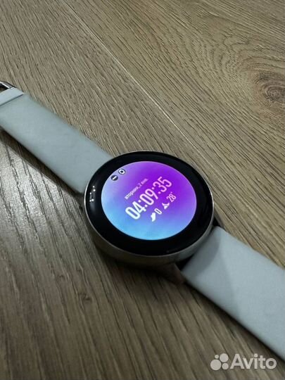 Часы женские Samsung galaxy watch active