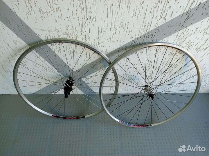 Колеса для шоссейного велосипеда 28 дюймов