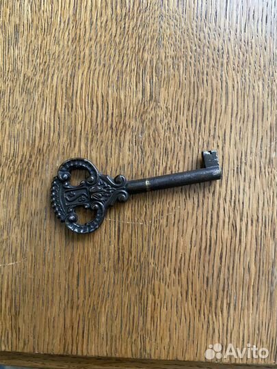 Напольные часы с боем