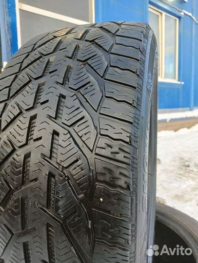 Kormoran Snow 235/45 R18 98V