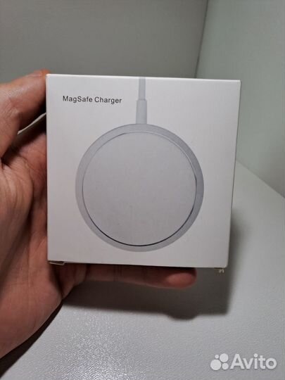 Беспроводная зарядка magsafe charger