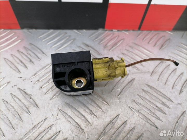 Датчик удара Ford Fiesta 5 2003 1233825