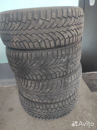 Formula Ice 215/55 R16 97T