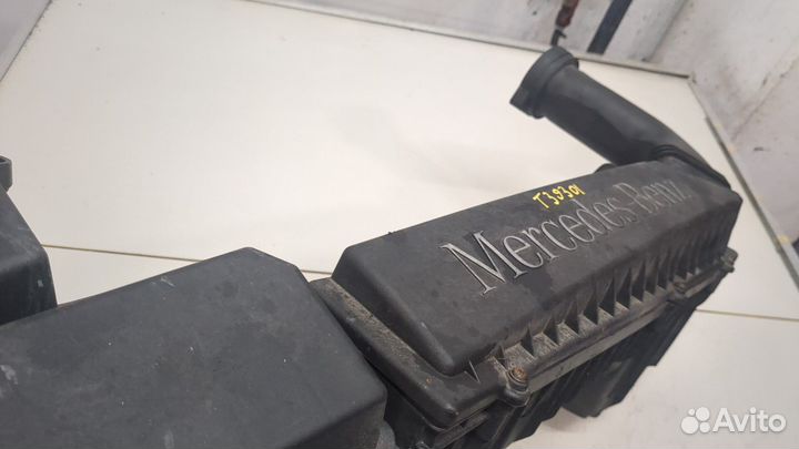 Корпус воздушного фильтра Mercedes C W203, 2002