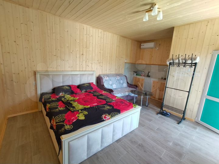 Комната 25 м² в 2-к., 1/1 эт.