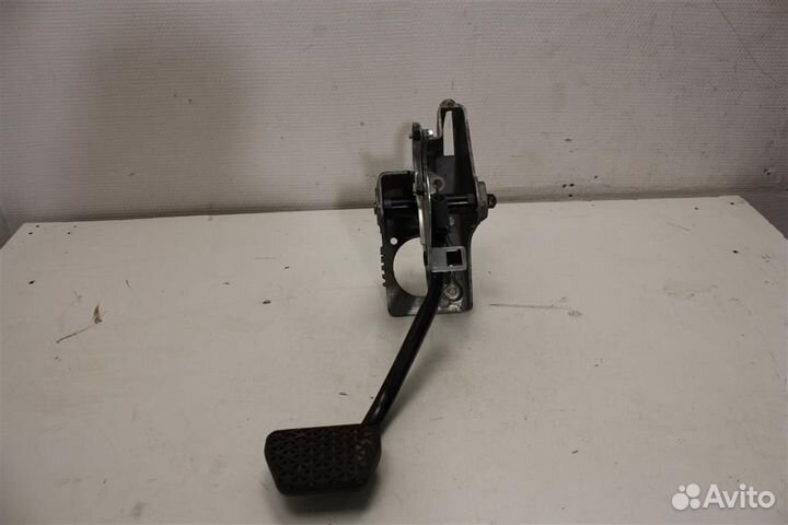 Педаль тормоза Land Rover Range Rover III 2002