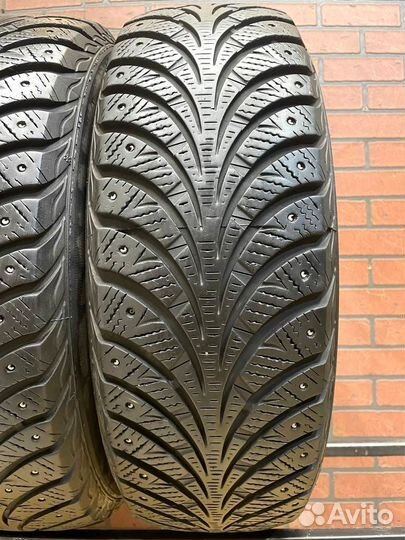 Sava Eskimo Stud 185/65 R15 88T