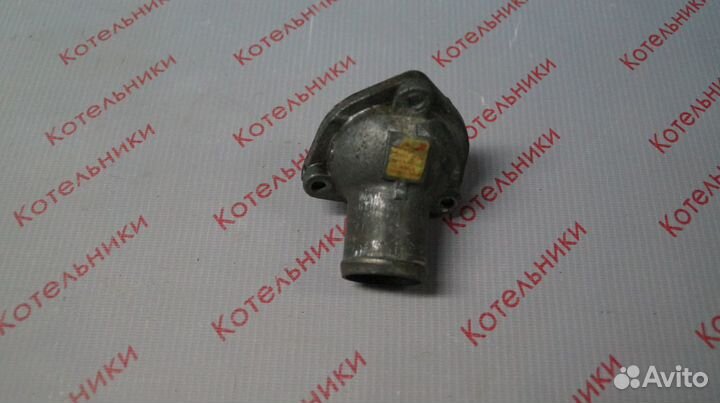 Nissan 13049-93J10 Крышка термостата