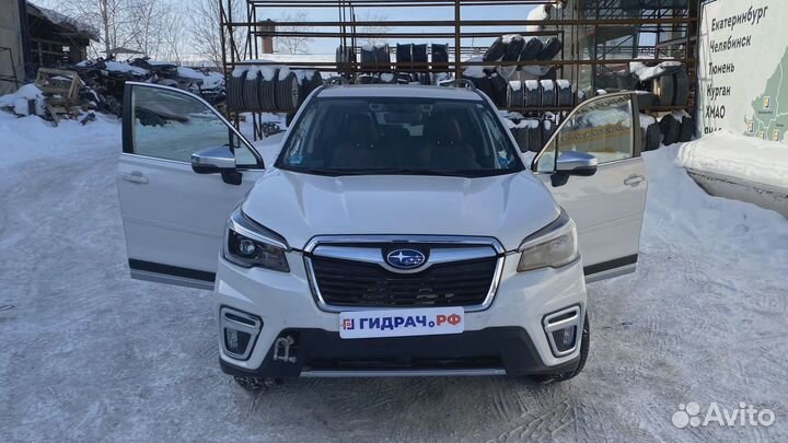 Дверь передняя правая Subaru Forester (SK/S14)