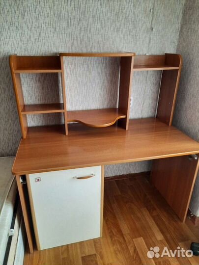 Компьютерный столик бу