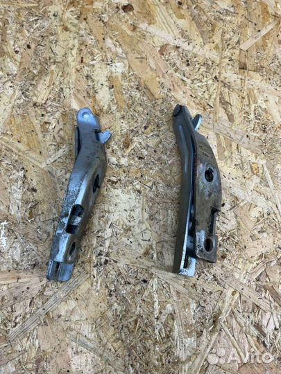 Петли капота Peugeot 206 206 1.4 2007