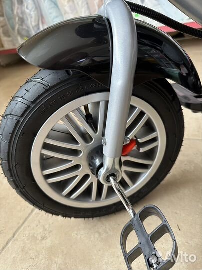 Трехколесный велосипед